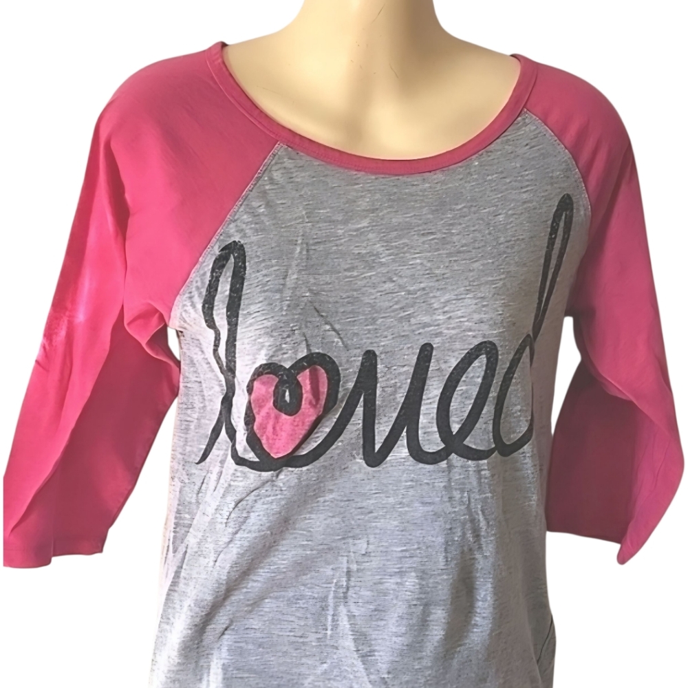 "Loved" Raglan Style Top - Picture 1 of 4